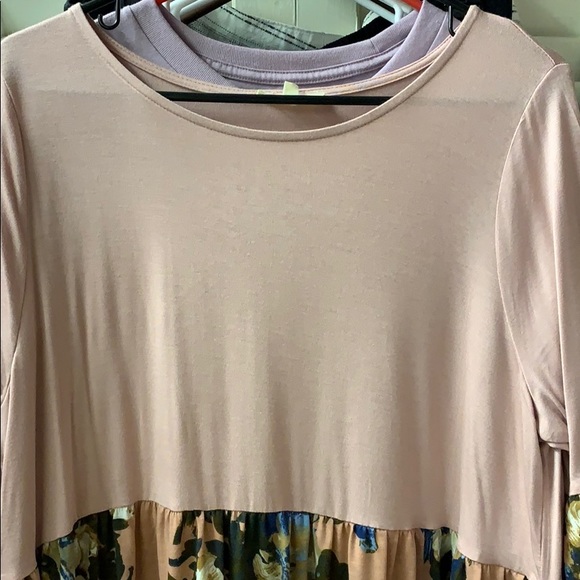 Top - Picture 3 of 6